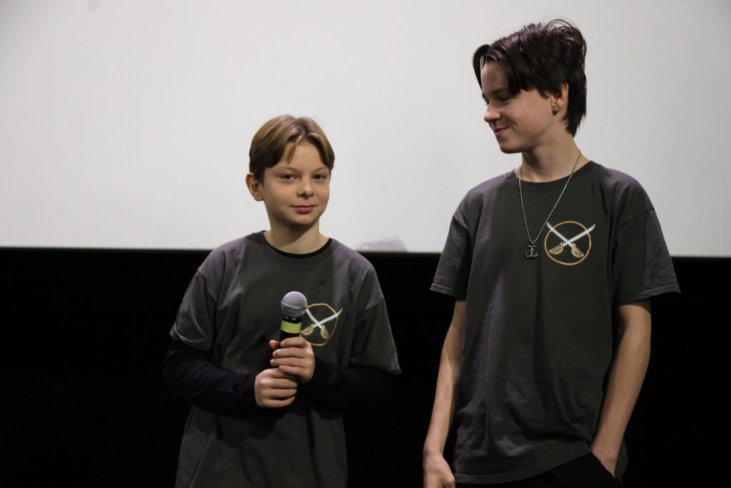 Festivalgästen Tom Brenton und Fabian Šetlík (Große Träume)